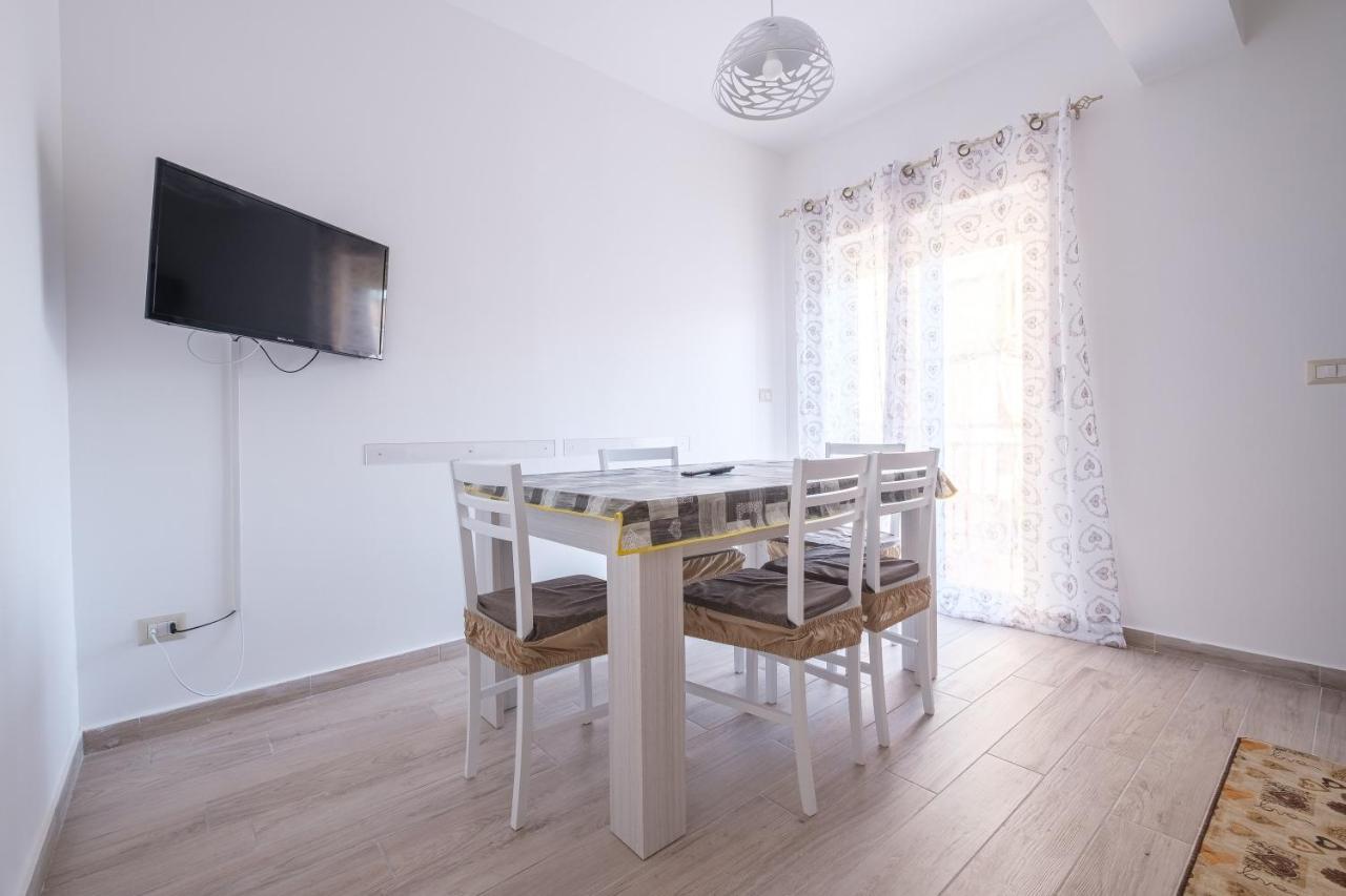 Appartement Damilhouse 4 à Messine Extérieur photo